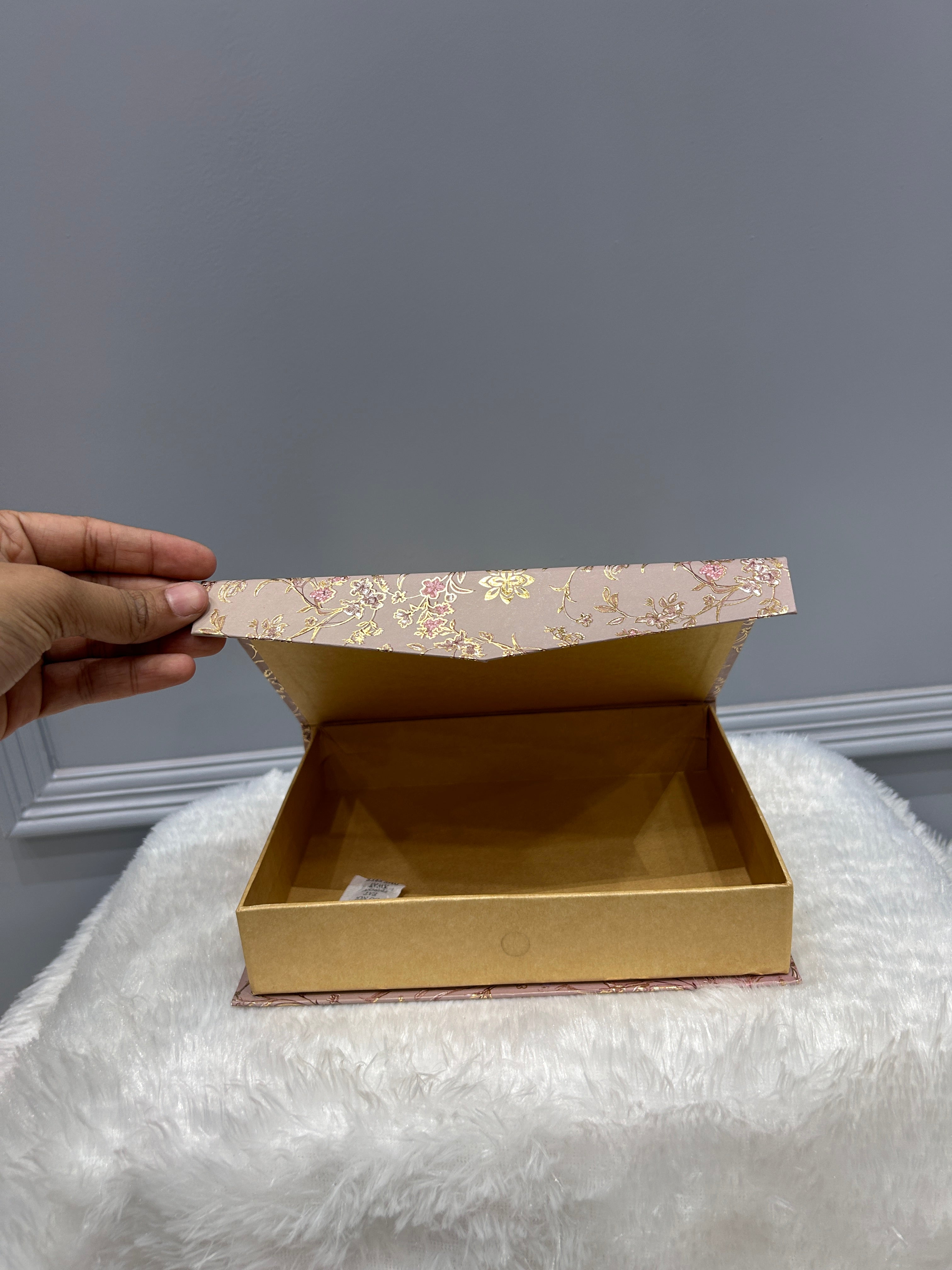 Magnet Box For Hamper (8x6")
