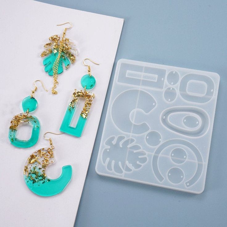 12 in 1 Earring Mould
