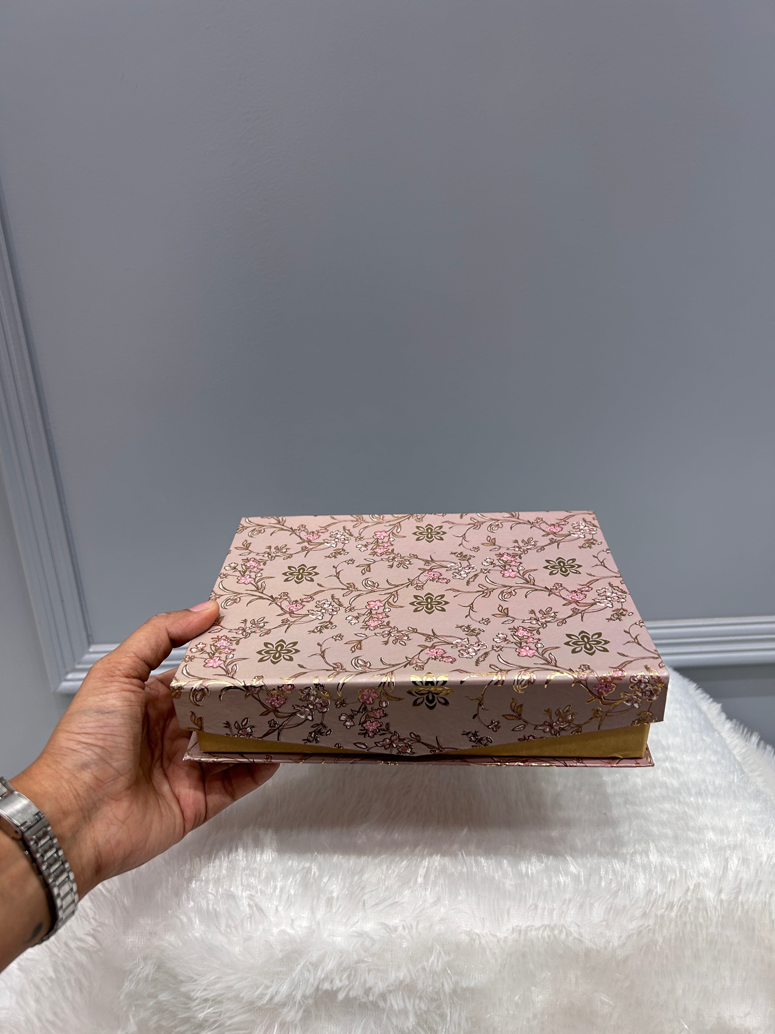 Magnet Box For Hamper (8x6")