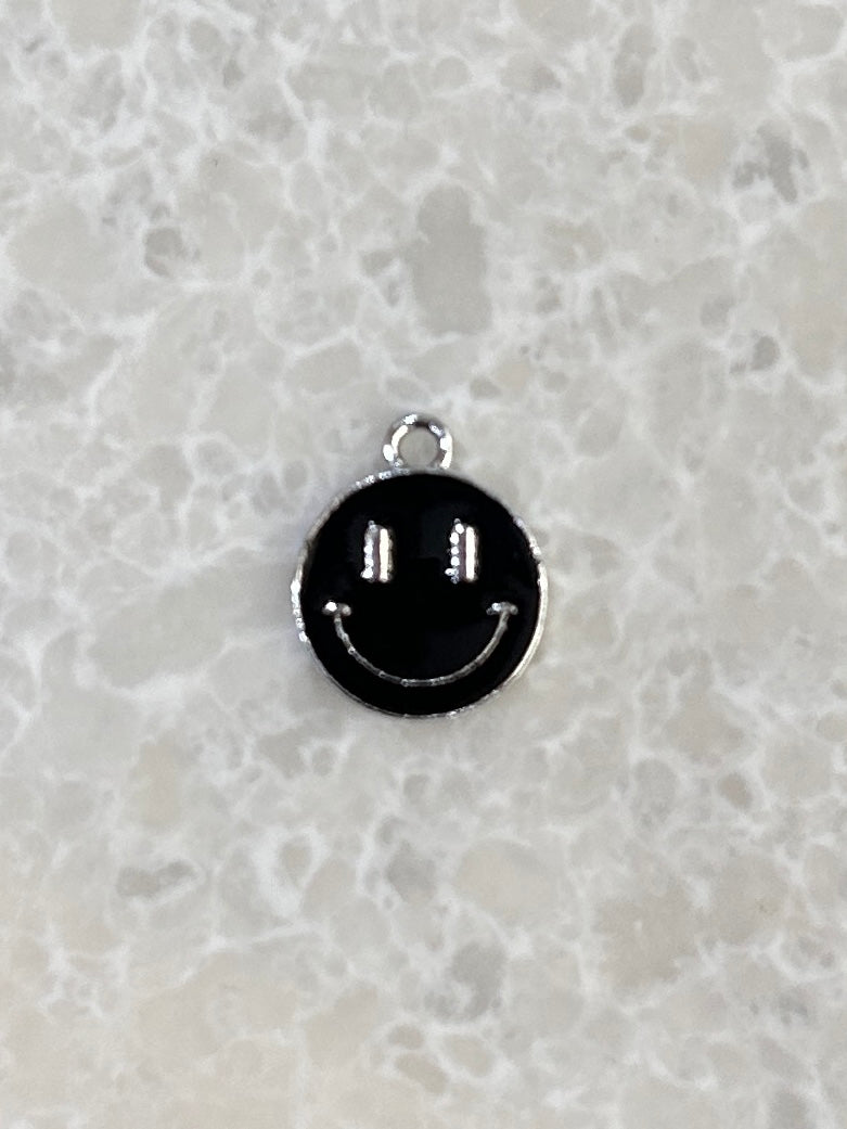 CHARM - BLACK SMILE (51)