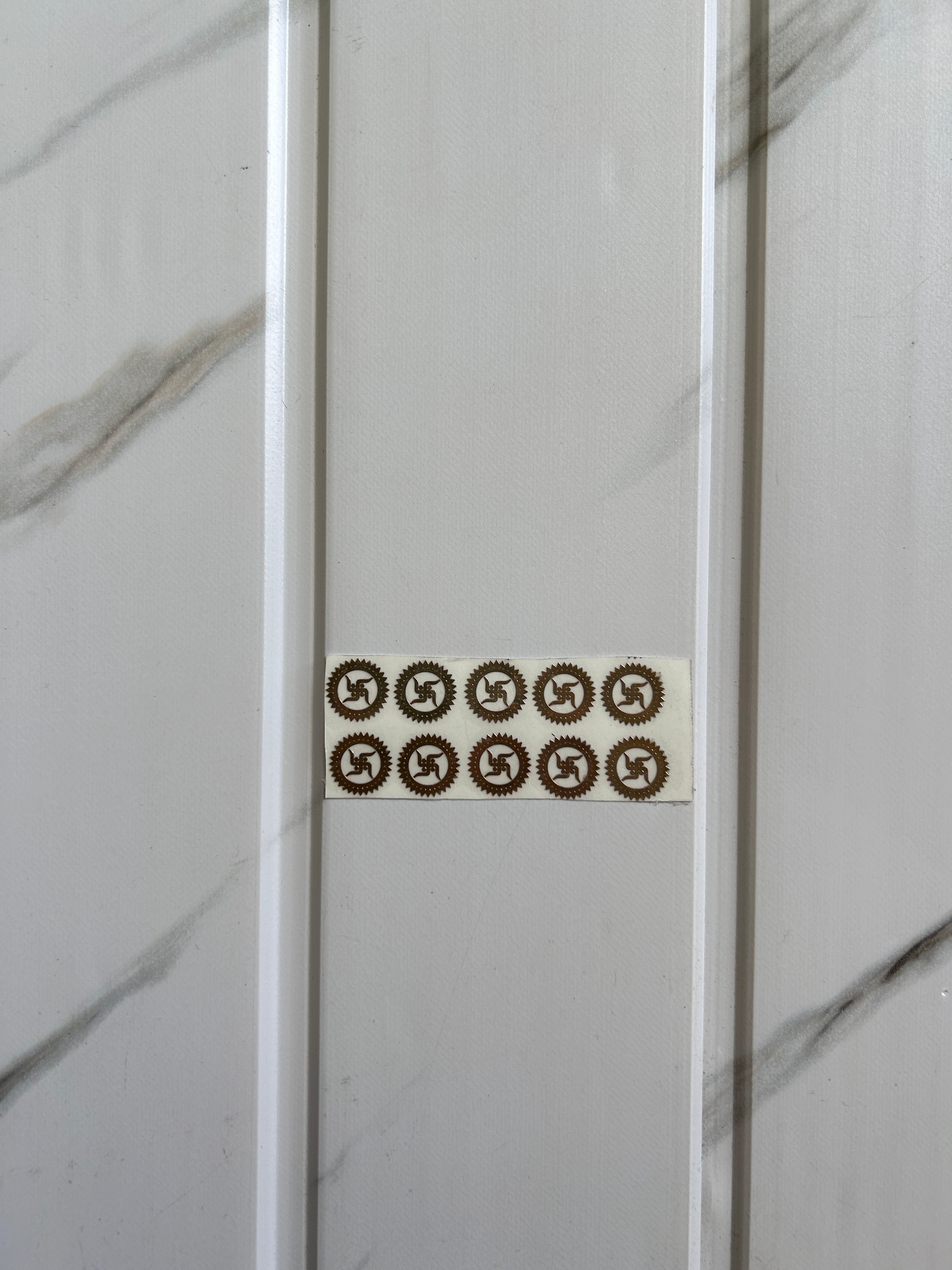 Rakhi Metal Sticker - Swastik (A)