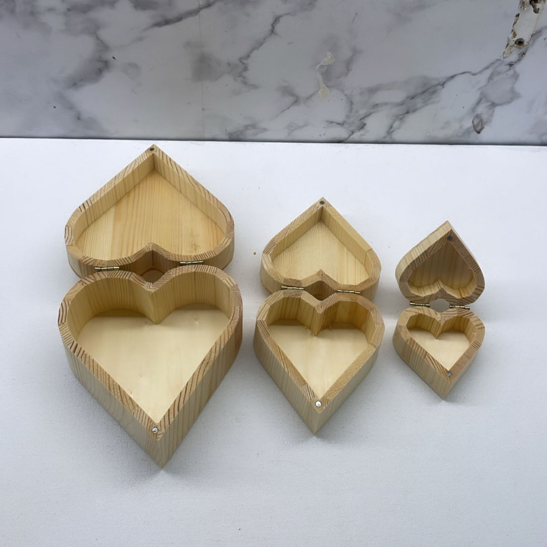 WOODEN BOX HEART SHAPE